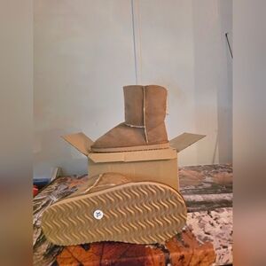 NWT Liv Tan Suede Boots KIDS SIZE XXL